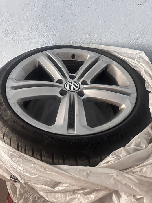 Диски R18 з літньою гуммою