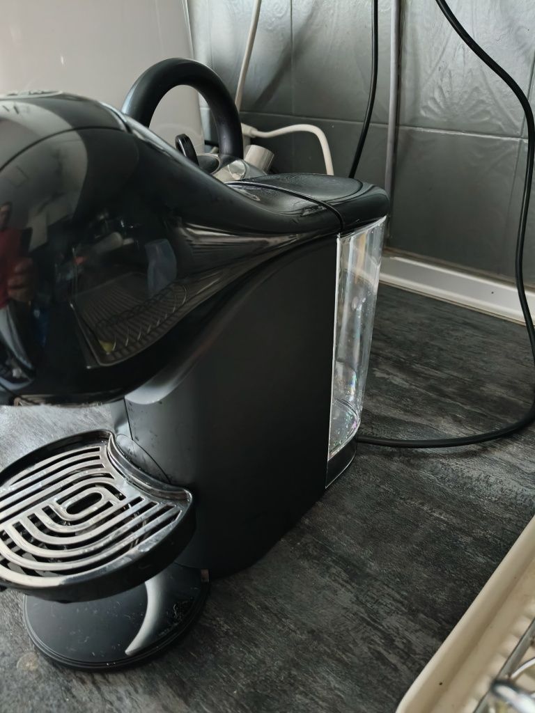 Maquina de café dolcegusto