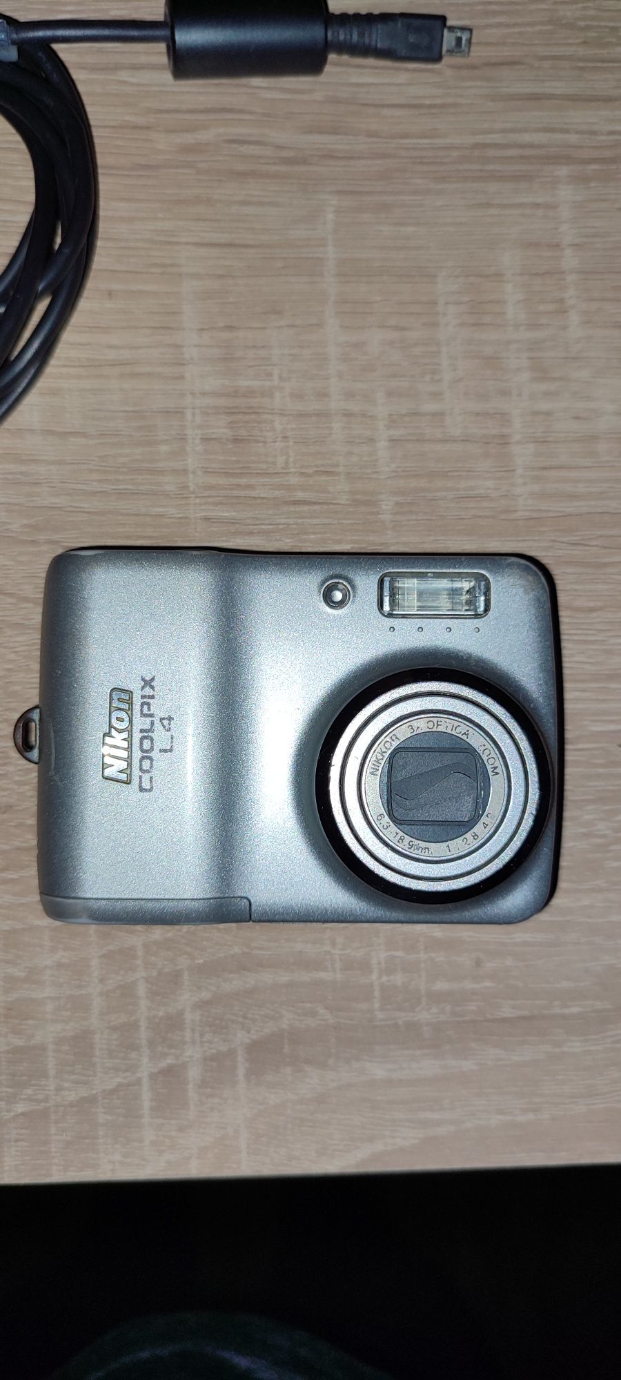 Фотоаппарат Nikon Coolpix L4