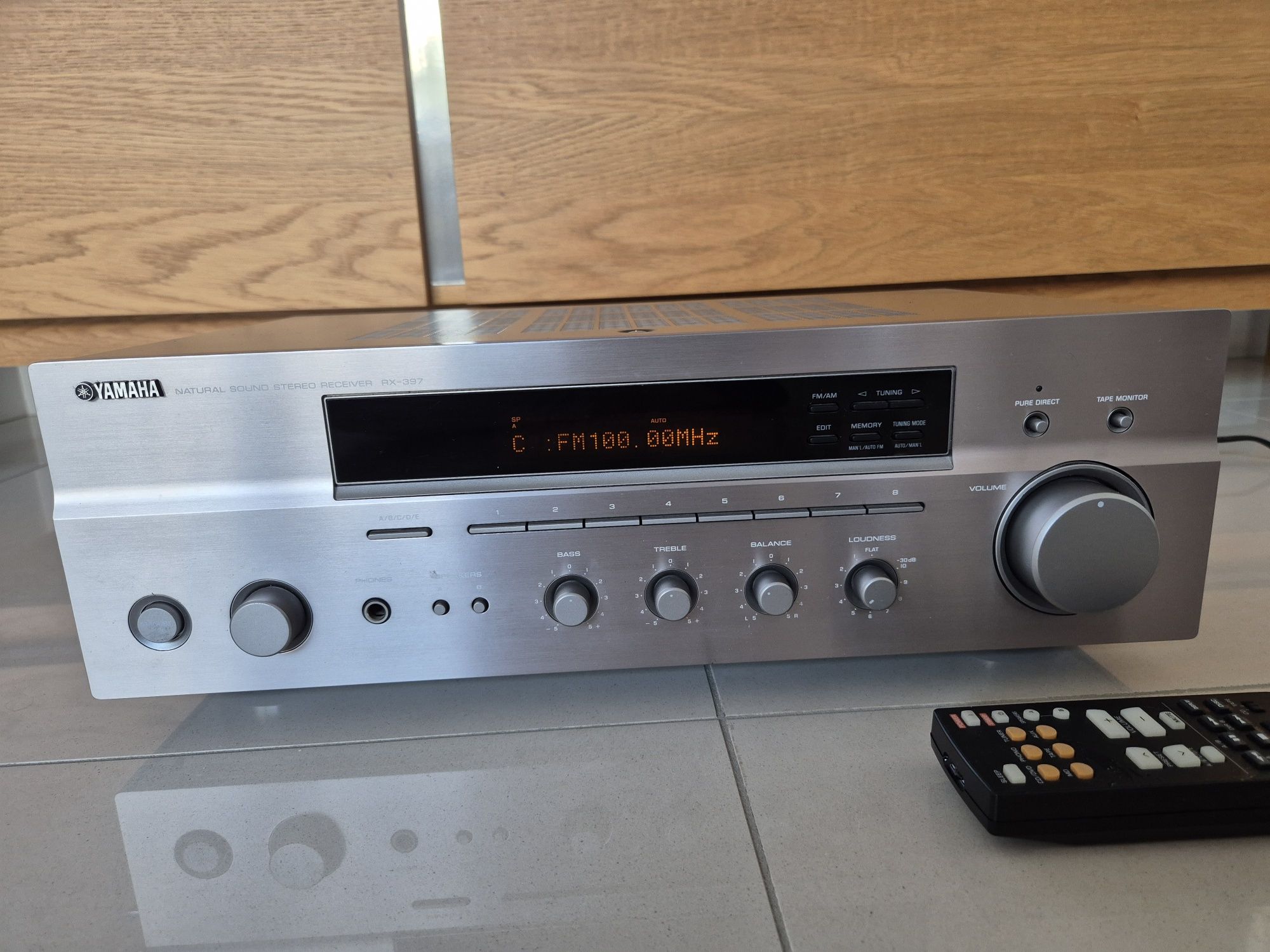 YAMAHA  RECEIVER RX-397 z pilotem