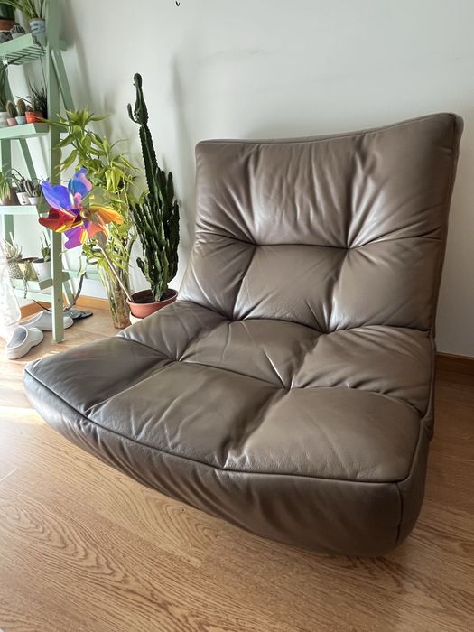 2 poltronas de pele - castanhas