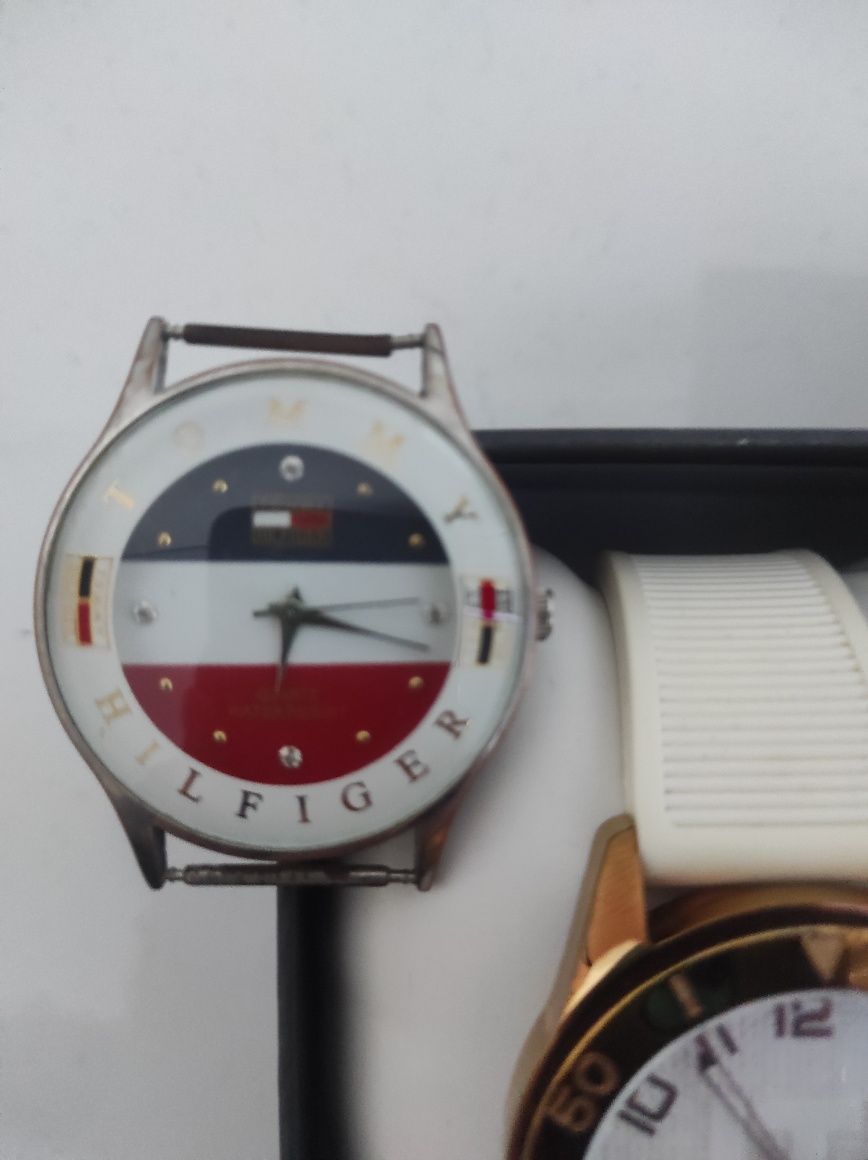 Tommy Hilfiger годинник