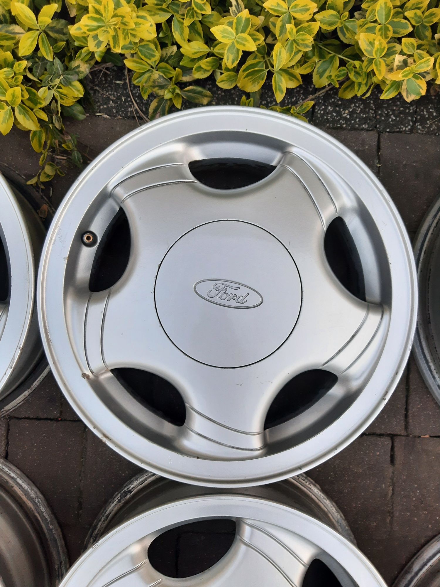 Felgi 14 Ford 4x108 5,5J et47,5