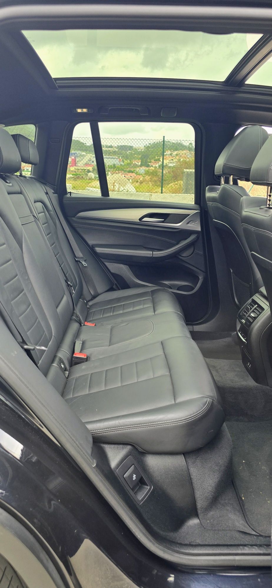 BMW IX3 M sport  IMPRESSIVE 286 cvs  80kwh SOH 95.5% preco temporario