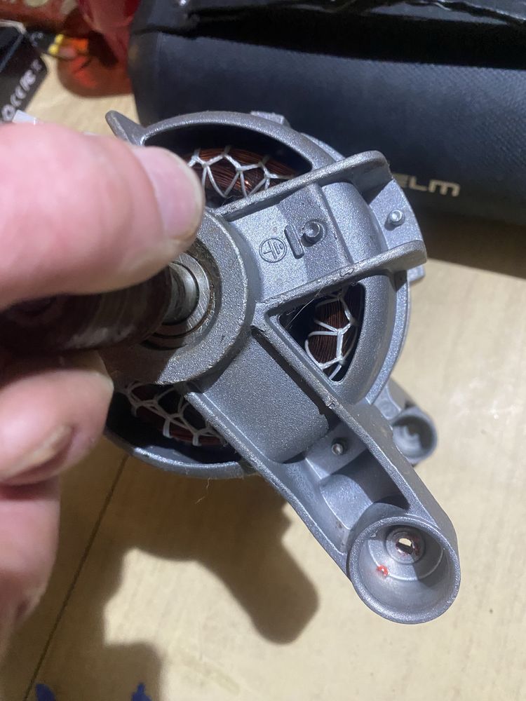 Пральна машинка Electrolux 1300 rpm запчастини