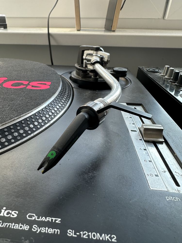 Gramofon Technics SL-1210 Mk2