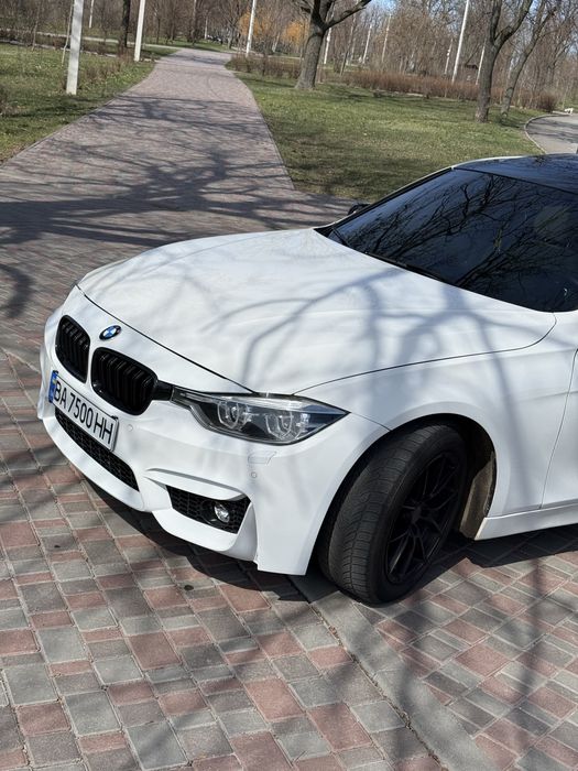 Продам BMW F30 328i 2015 Рестайлінг