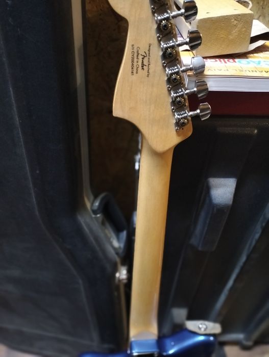 Braço squier de guitarra tornado