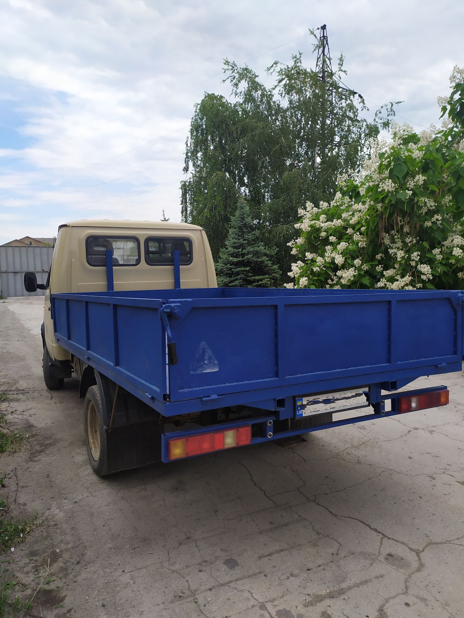 Доставка Грузоперевозки Газель бортовая открытая по городу и области