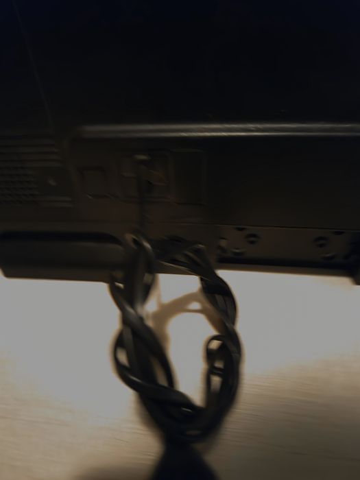 Telewizor SHARP 32" mało użytkowany