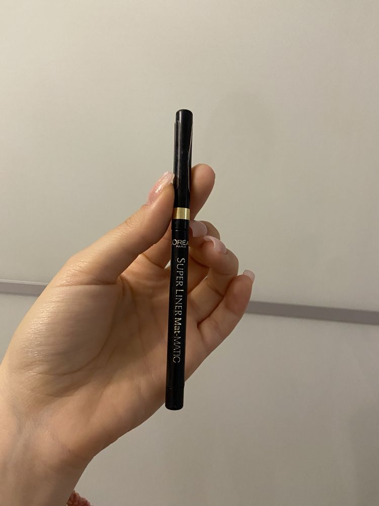 Kredka do oczu eyeliner loreal paris