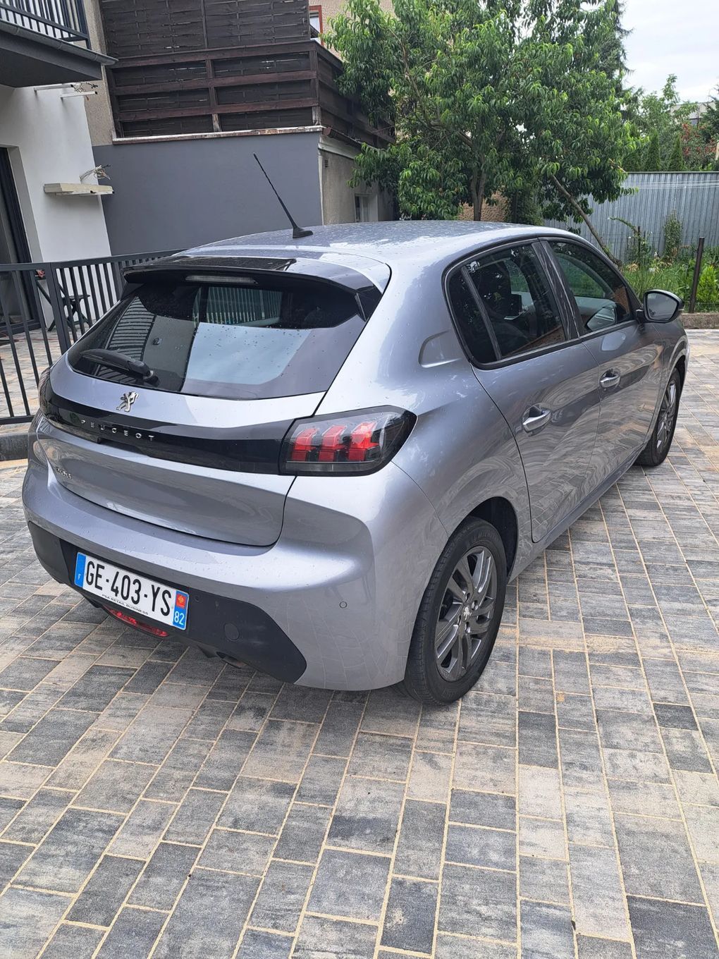 Peugeot 208 1.2 PureTech 75 KM Allure