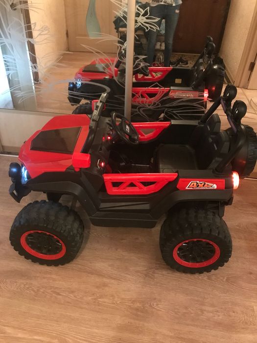 Джип внедорожнік для хлопчиків