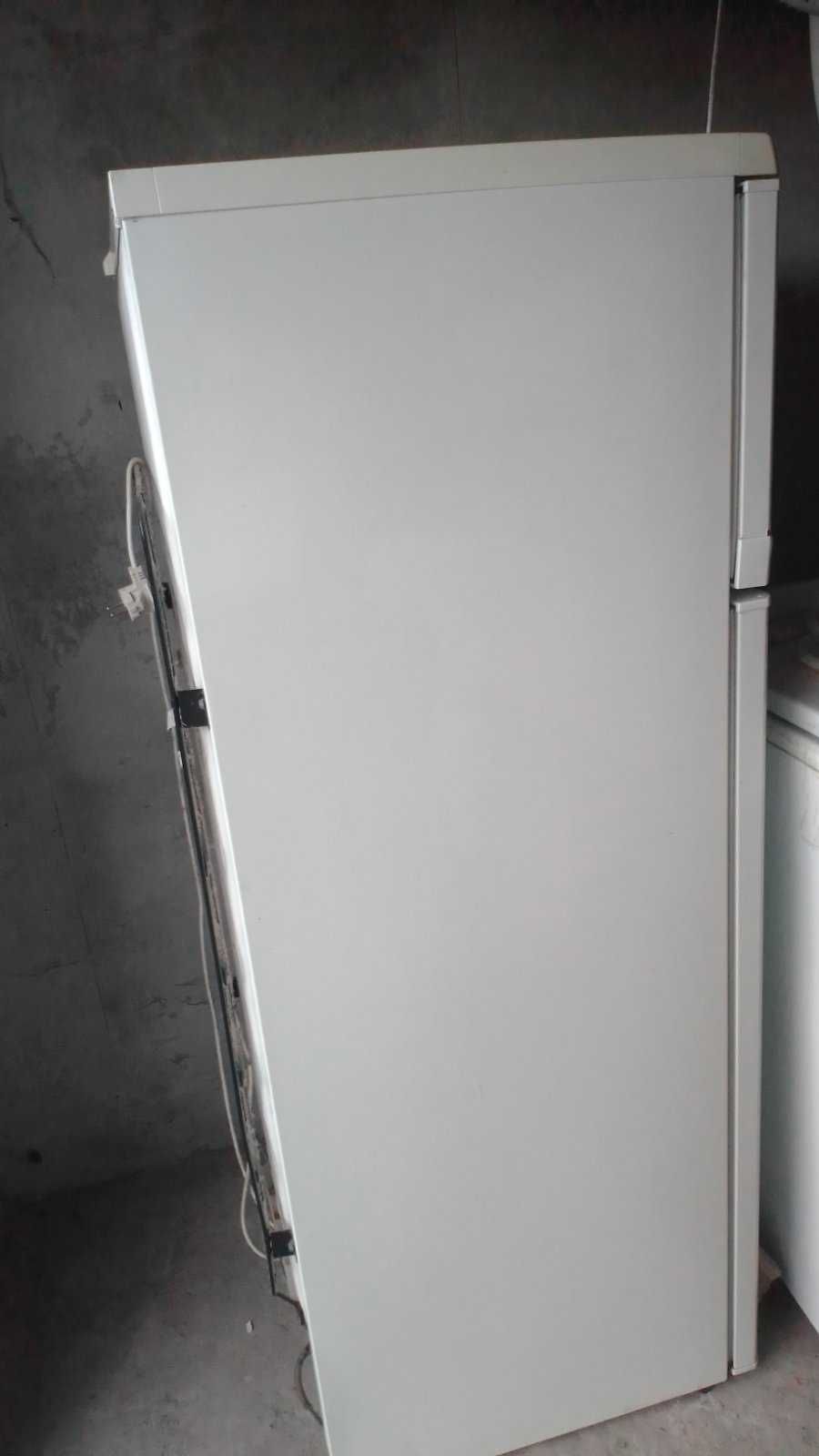 Холодильник SANUSSI CT235