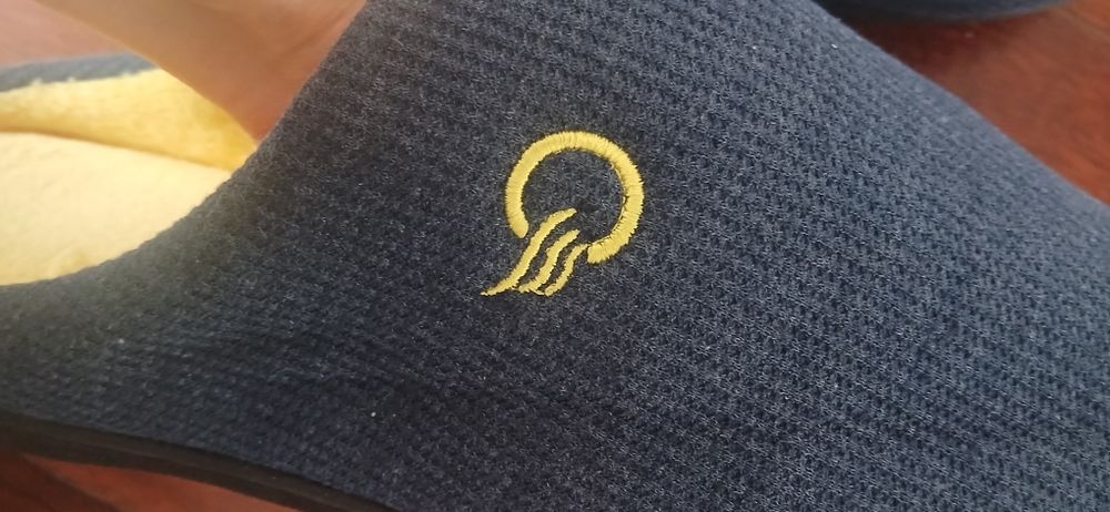 Nowe ciepłe męskie kapcie r. 44-45