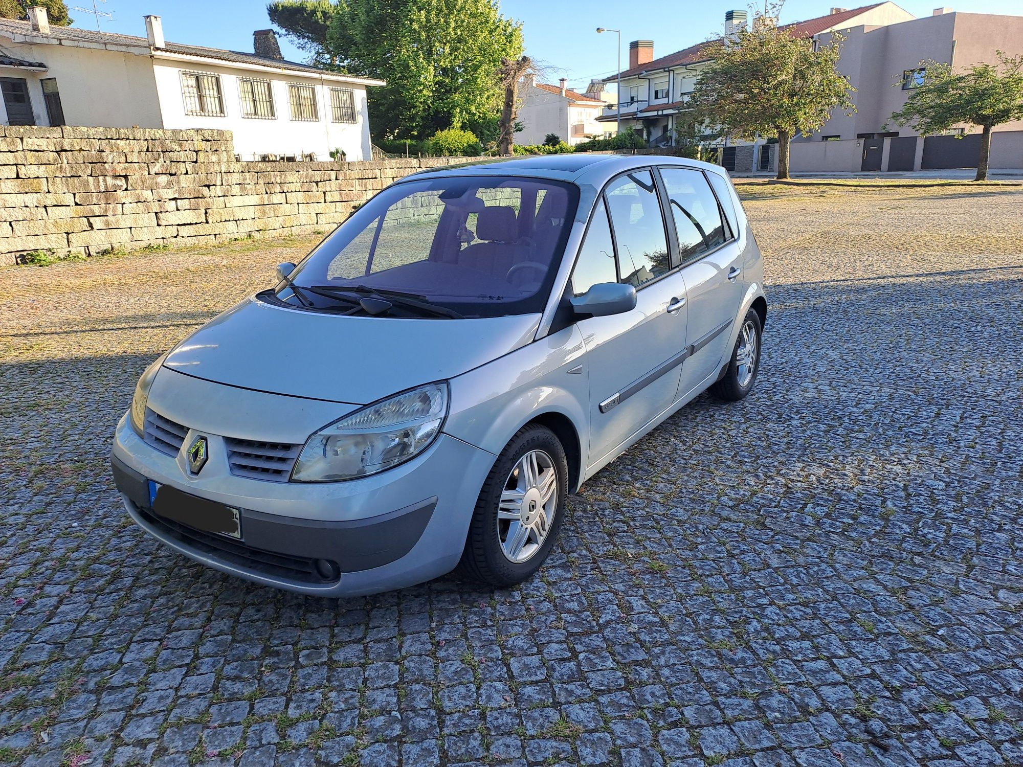 Renault Scenic 1.9 full extras