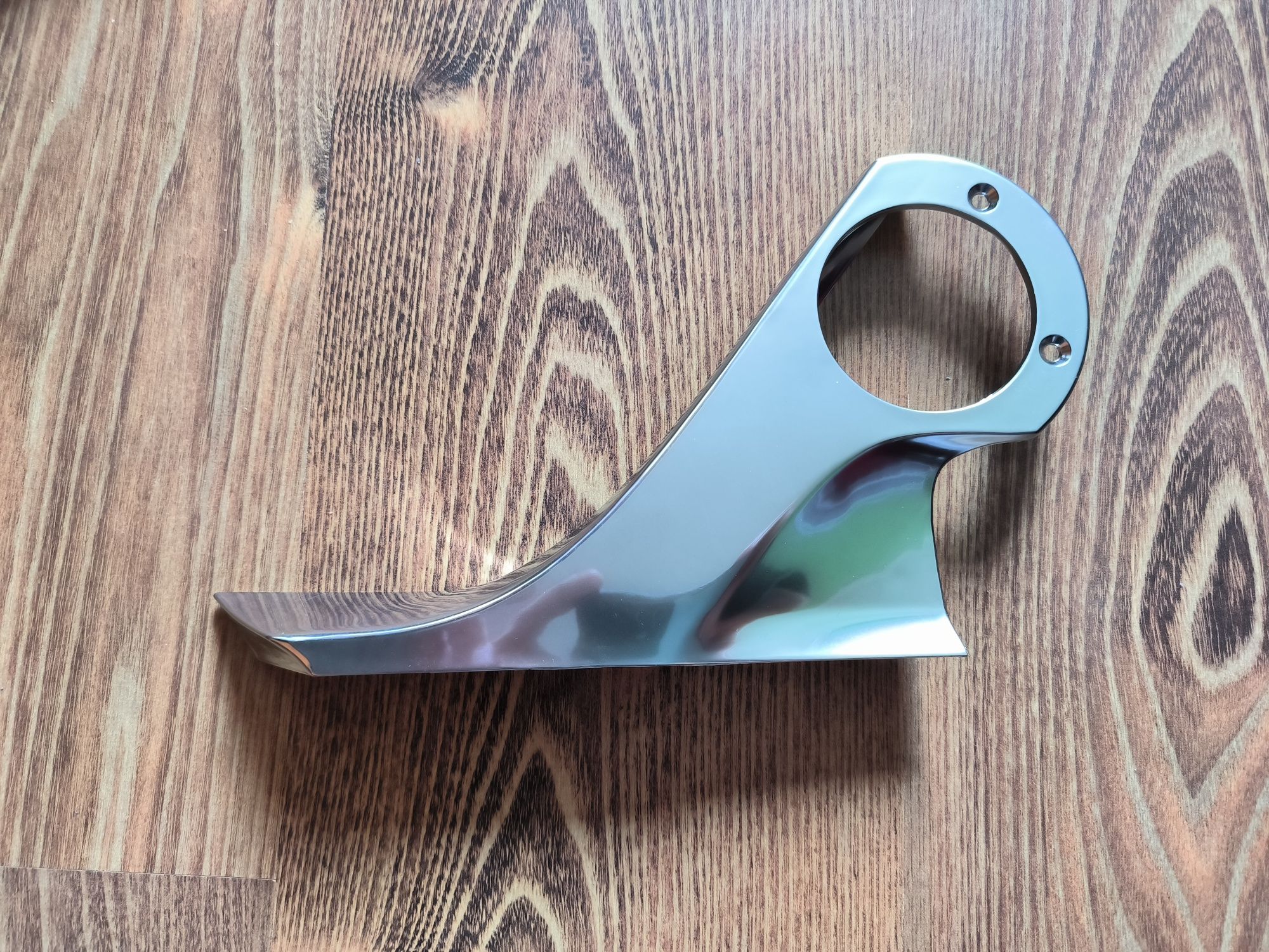 Накладка кронштейн зеркала TESLA MODEL 3,Y 1110778-00 1110777-00