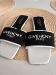 Klapki / laczki damskie Givenchy