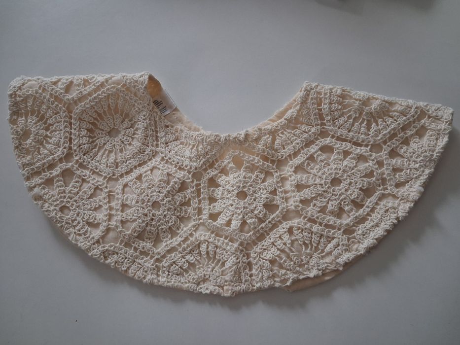 Kołnierzyk ażurowy dla dziewczynki Primark