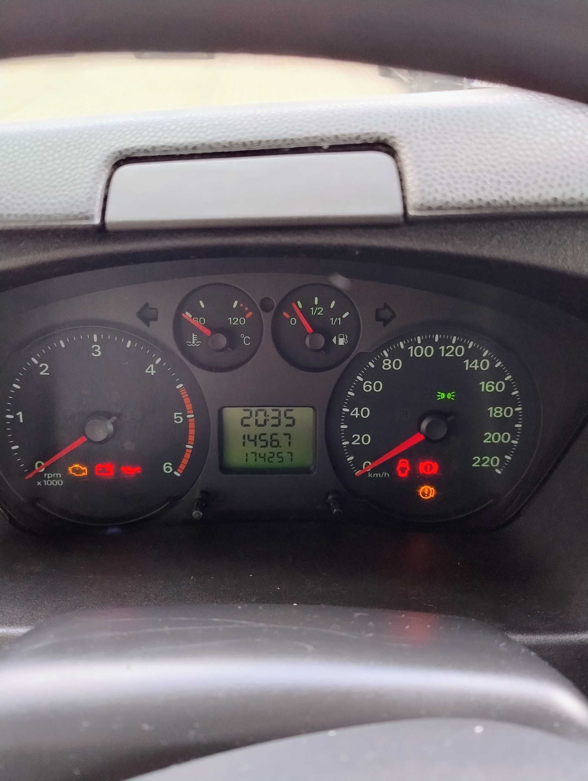 Ford Transit  2011