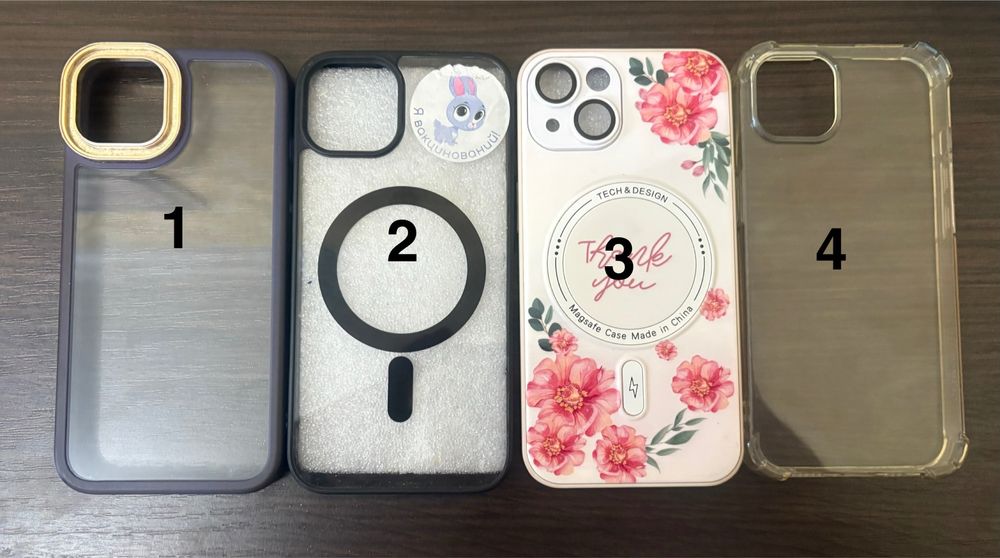 Продам чехли для Айфона 13