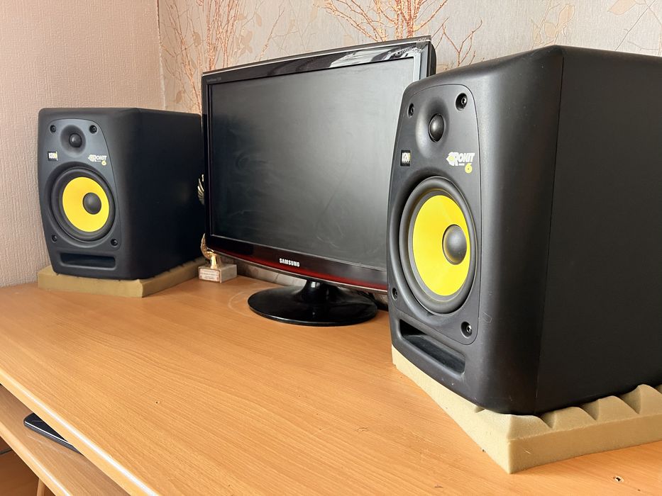 Активные студийные мониторы KRK Rokit 2 R6