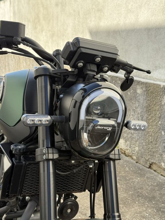 Moto Benelli Leoncino