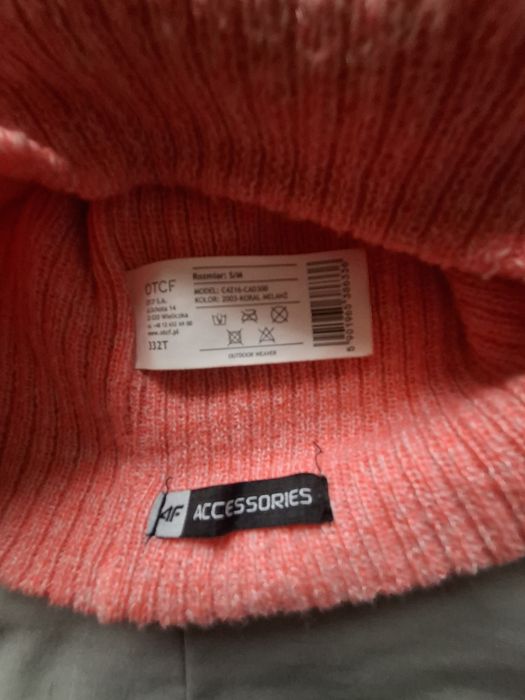 Czapka dla dziewczynki 4f