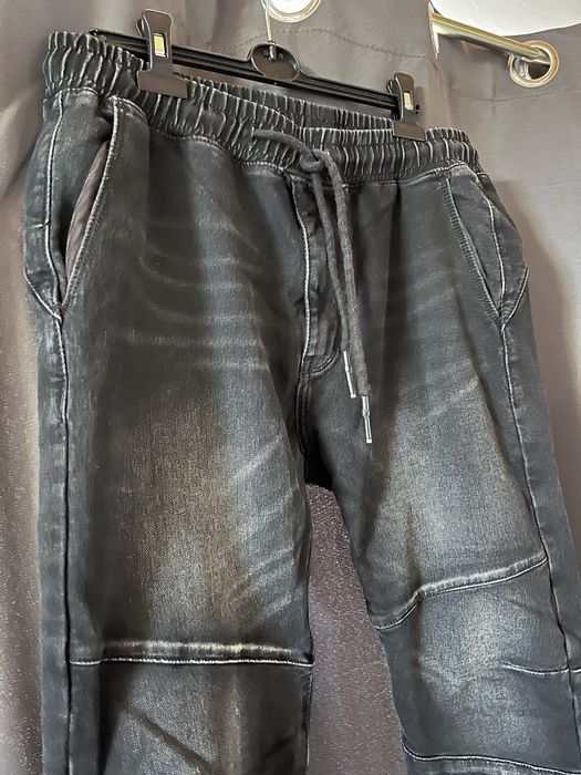 Spodnie joggery szare