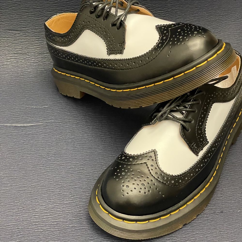 Glany allcapone półbuty mokasyny oxfordki derby eleganckie martensy