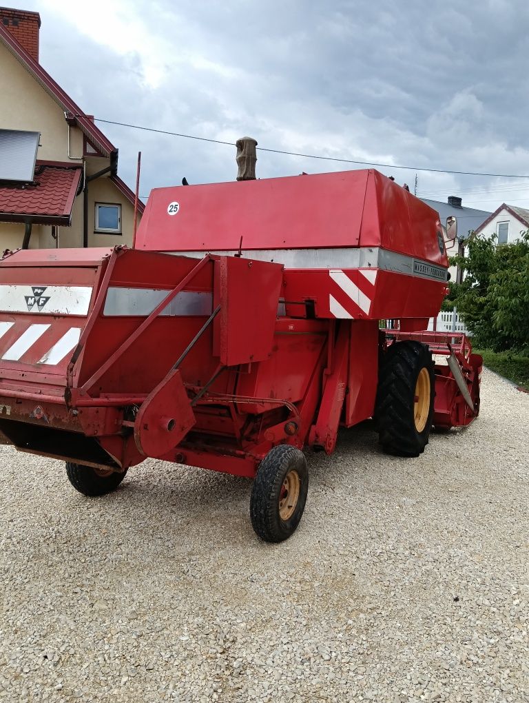Massey Ferguson 186 MF kombajn zbożowy Massey Ferguson