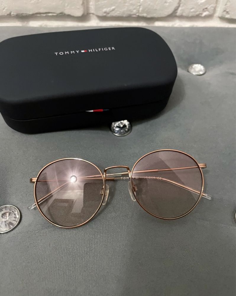 Nowe okulary przeciwsłoneczne Tommy Hilfiger TH1586/S