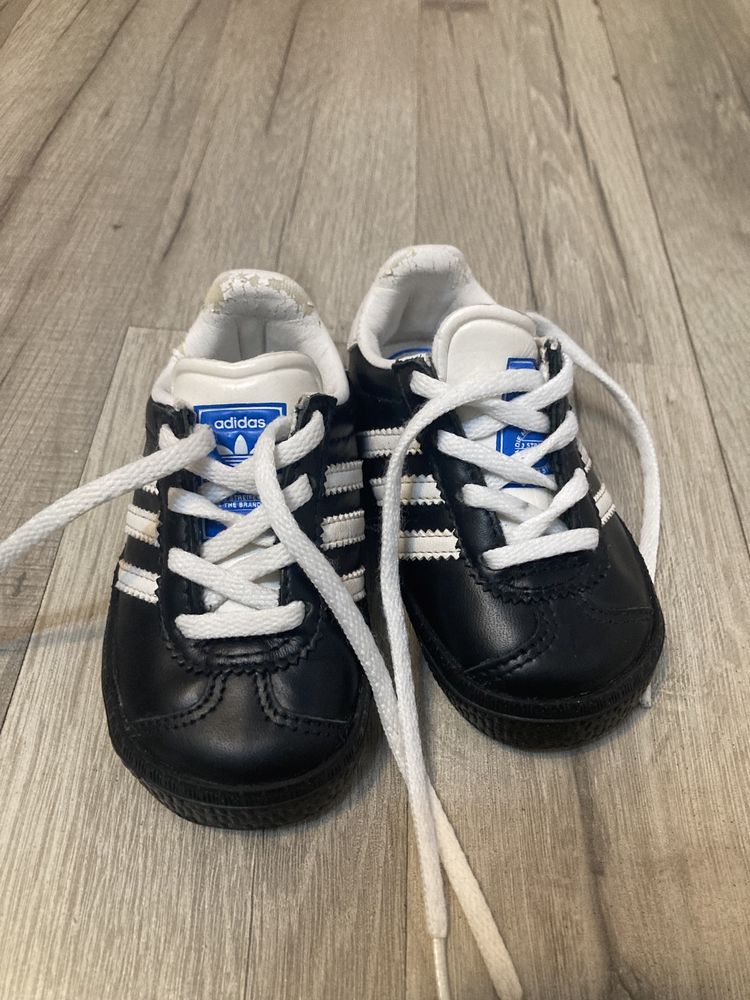 Buty chlopiece Adidas