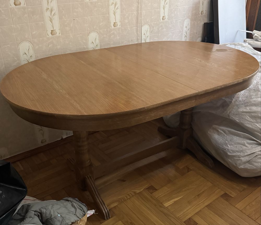 Мебель для кухни,столовой-раскладной дубовый стол