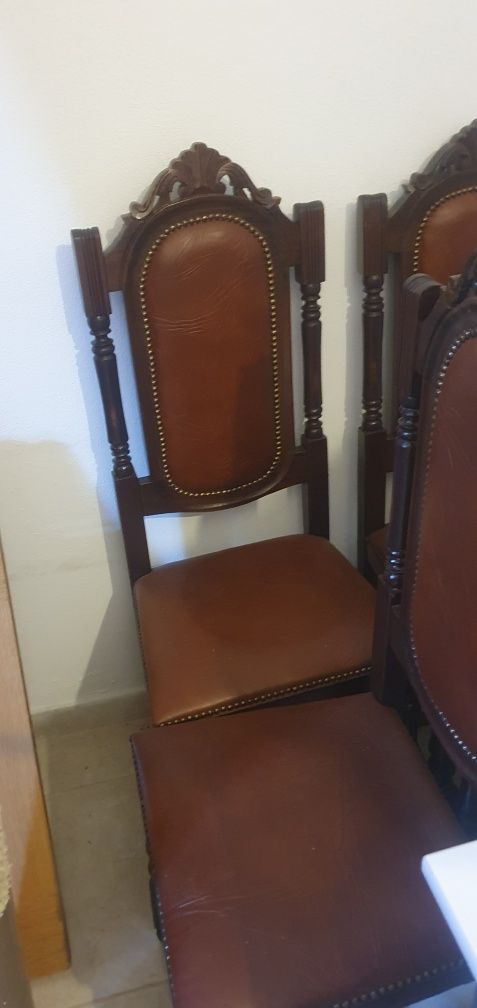 Vendo cadeiras de Madeira - Vintage