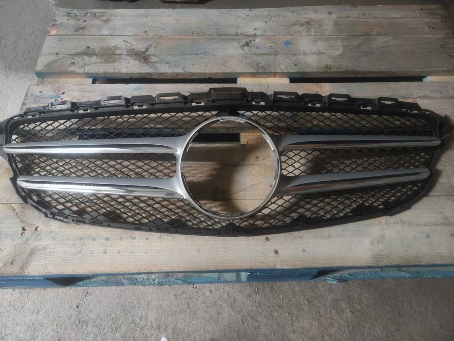 Grelha para mercedes