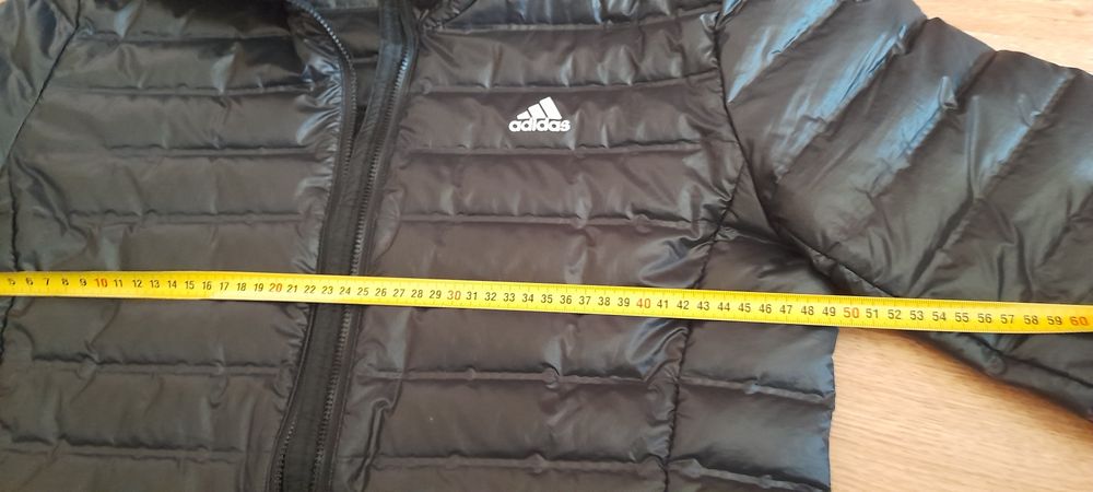Куртка adidas вітровка