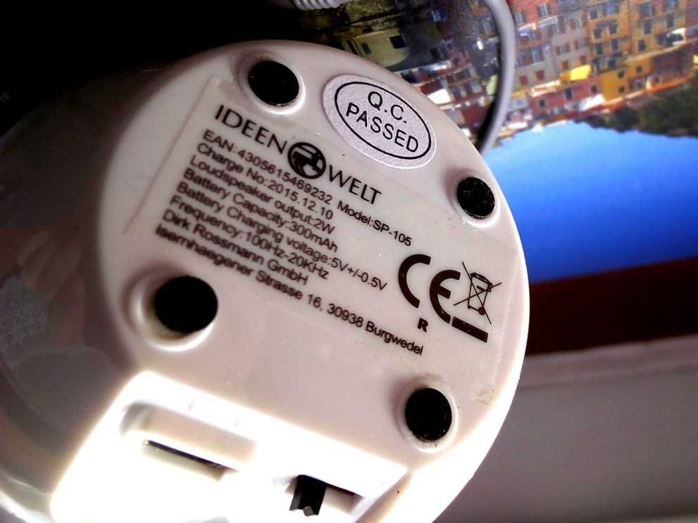 Głośnik audio biały