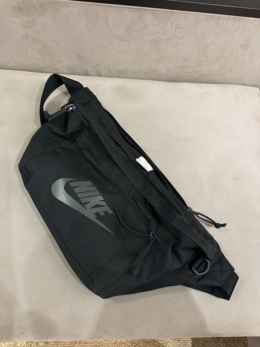 Велика сумка бананка Nike оригінал