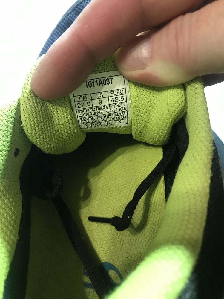 Продам asics на GORE-TEX