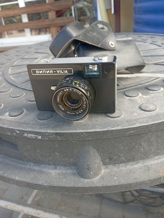 Фотоапарат з чихлом