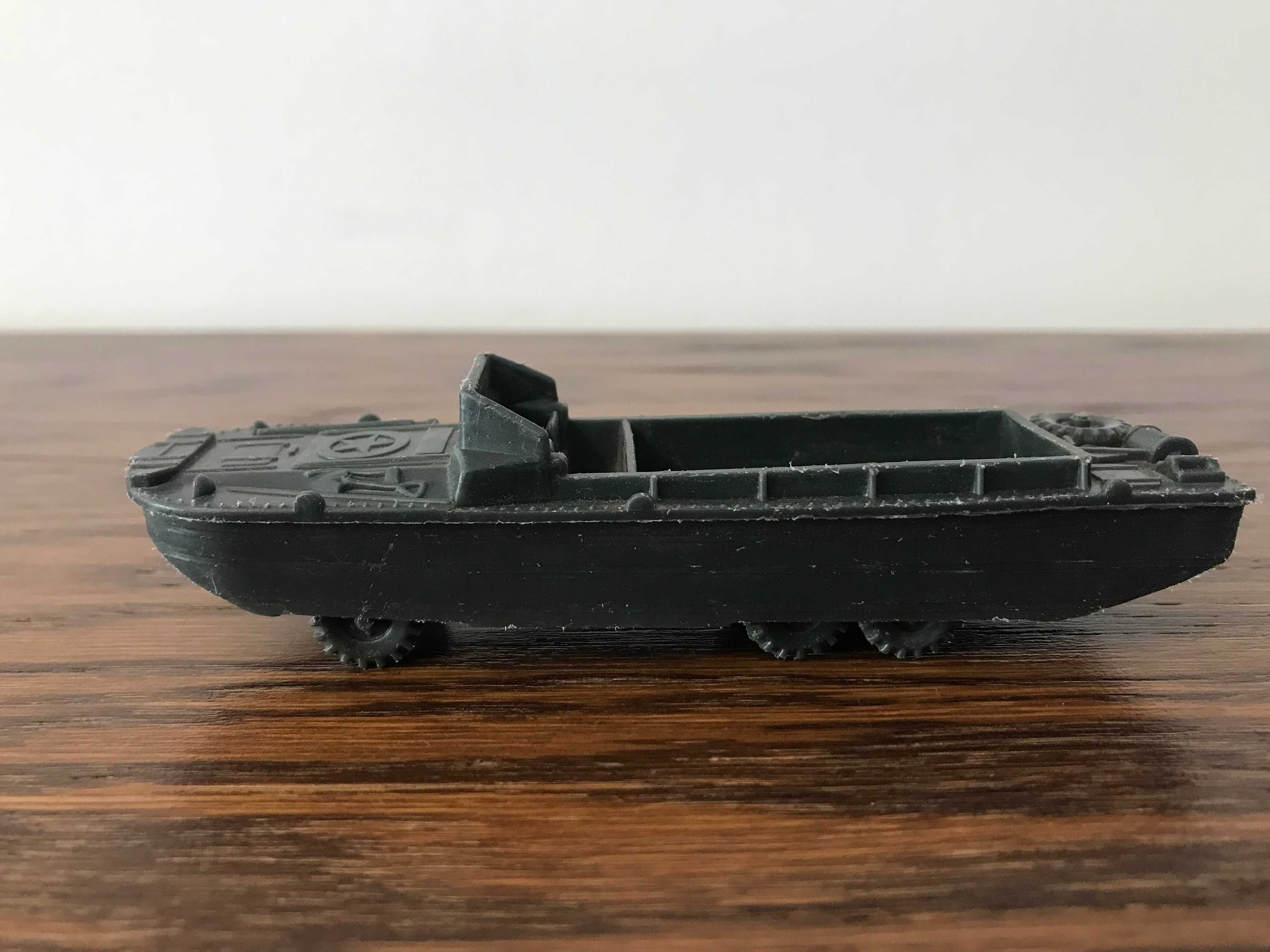 zabawka pojazd wojskowy Airfix DUKW amfibia #1692 1:72 vintage PRL