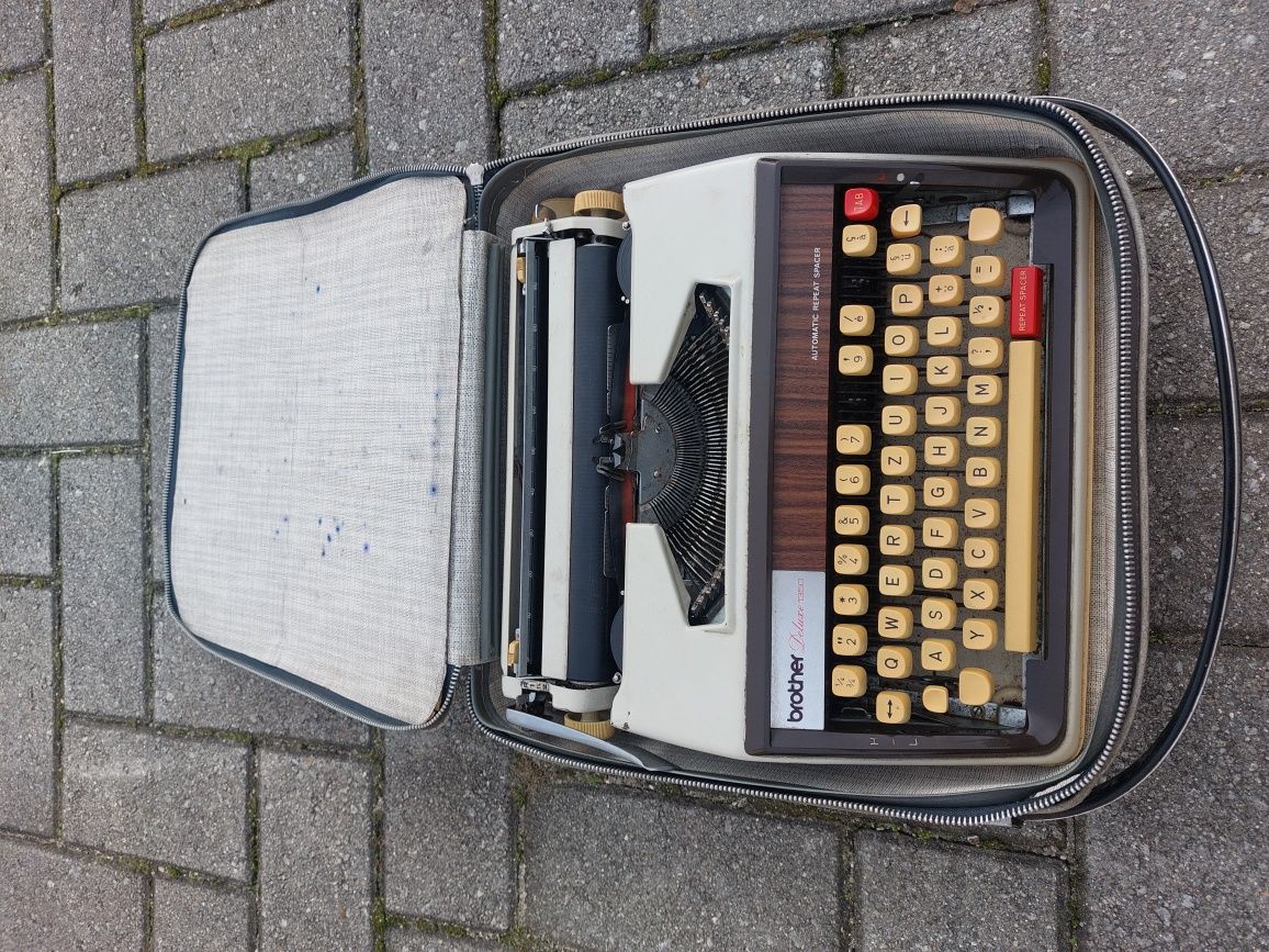 Máquina de escrever - antiguidade