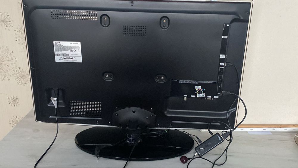 Telewizor Samsung 32 cale+dekoder
