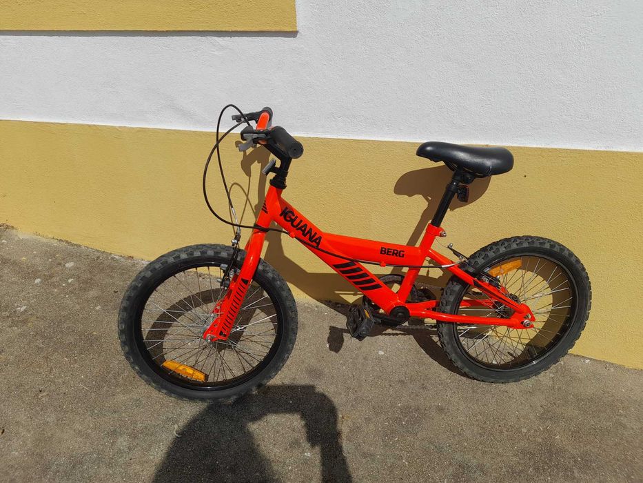 Bicicleta Roda 18 (6-8 anos)