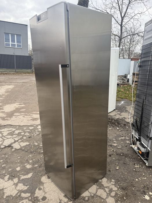 Морозильна камера новфрост Siemens GS32NA96