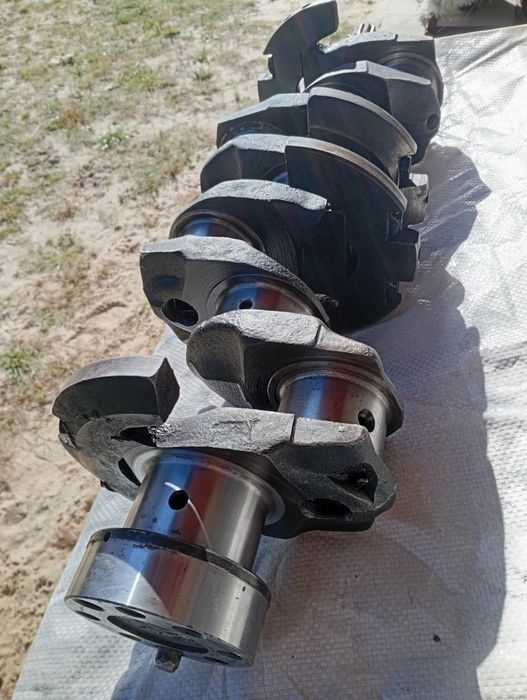 Колінвал до  МТЗ