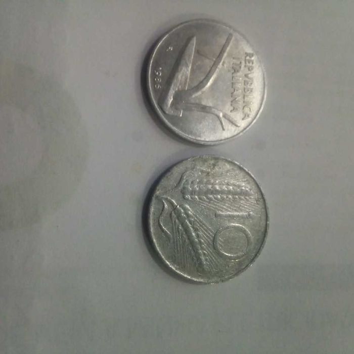 Moedas italianas de 10 liras