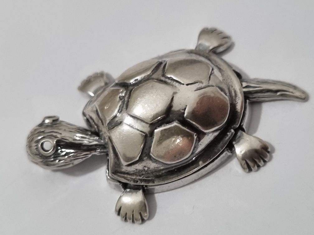 Przywieszka srebrna,duży żółwik