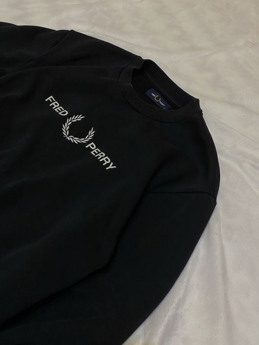 Свитшот Fred Perry